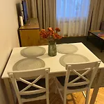 Zielona Ochota 公寓 *